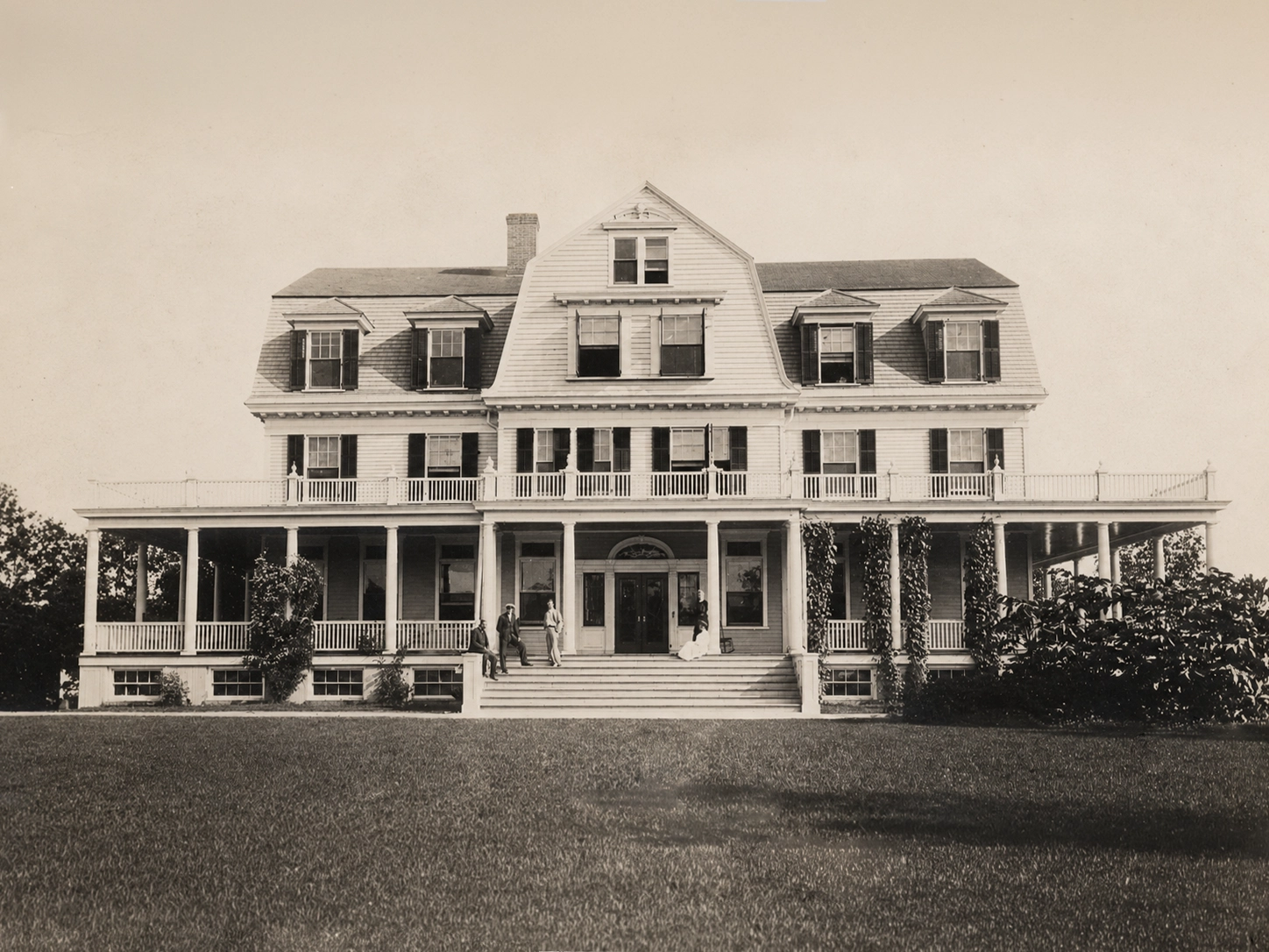 Front elevation of Idylease in 1904