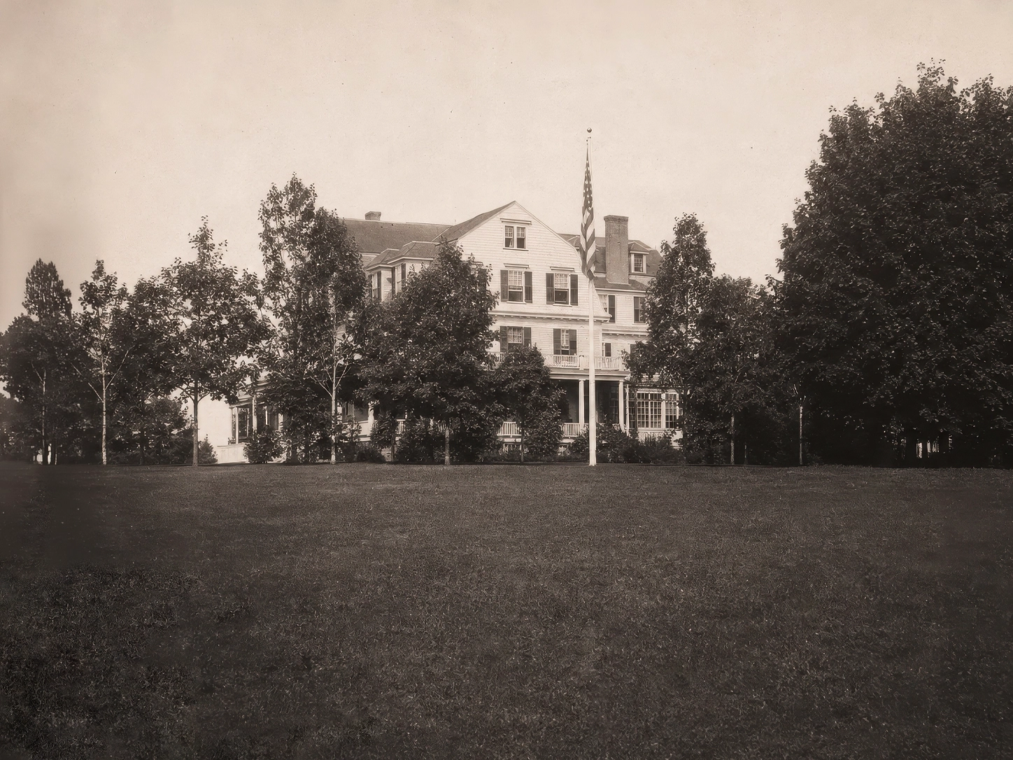 South lawn and landscape at Idylease in 1906