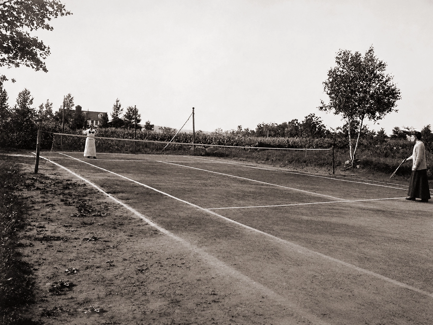 Tennis court at Idylease in 1908