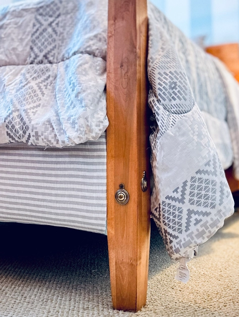 Upholstery and furnishings in a guest room at Idylease