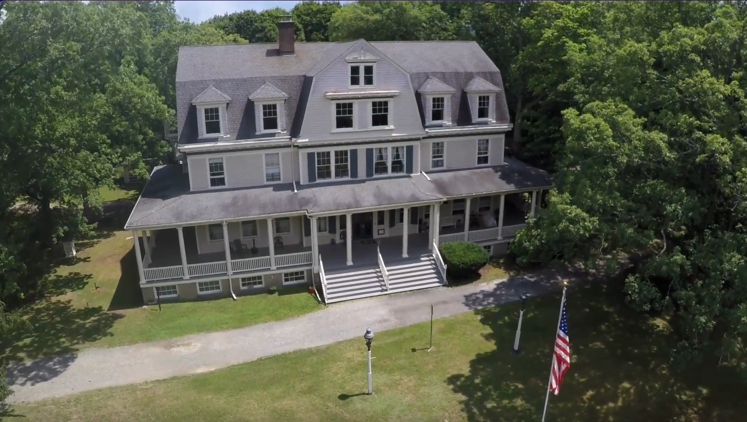 Idylease Inn aerial video thumbnail